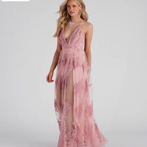 Windsor pink formal/ prom dress size 12, perfect for weddings or prom etc